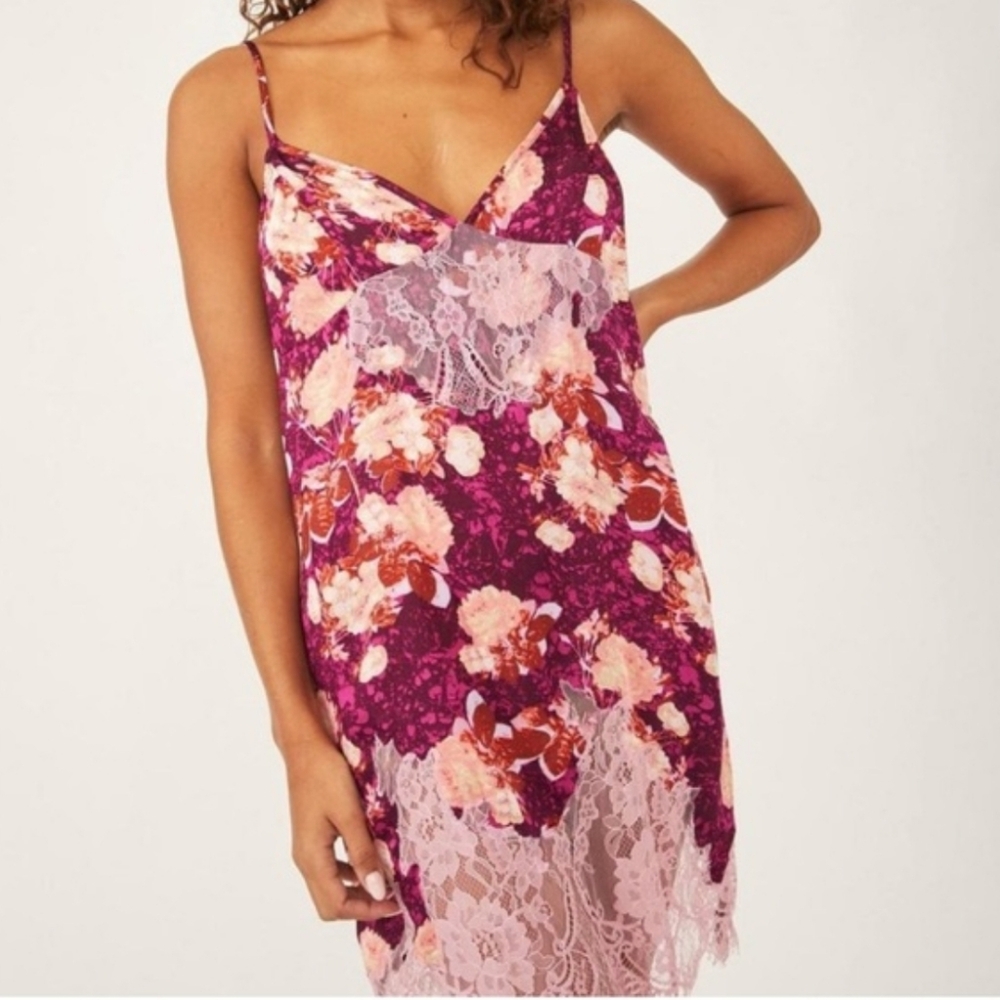 Free People Intimately Stay Awhile Floral Lace Mini Slip Dress - Size Large